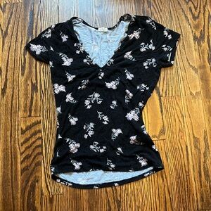 garage XS floral black lace up vneck t-shirt